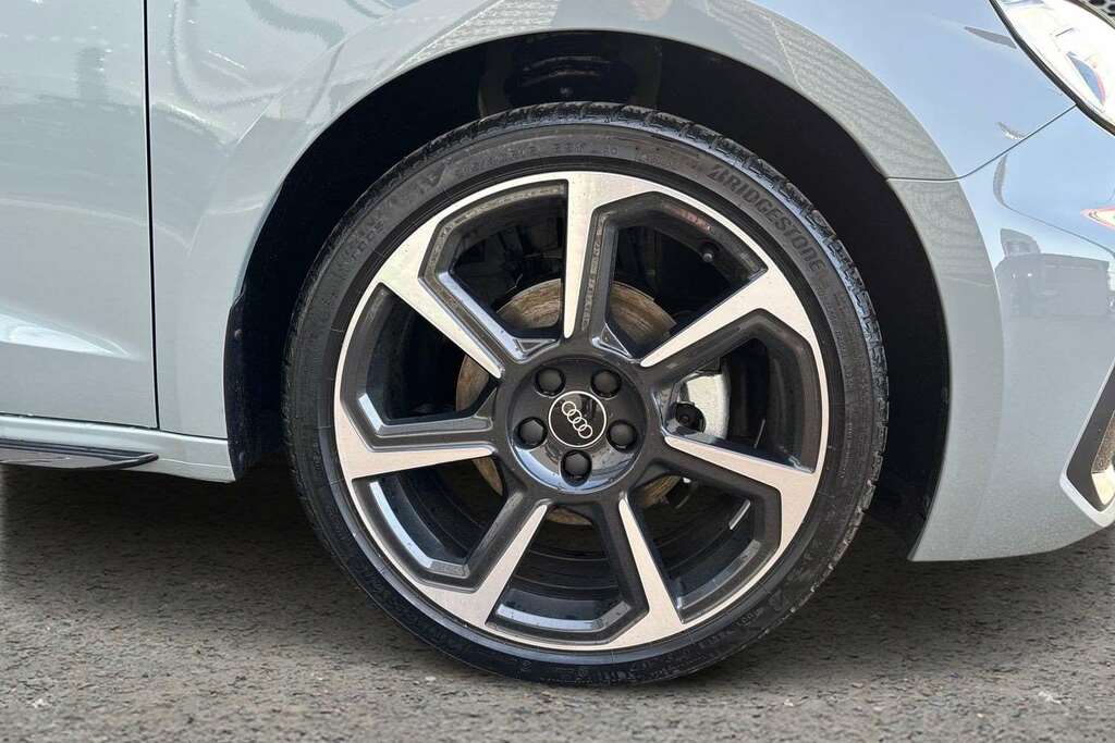 Audi A1 30 Tfsi Black Edition S Tronic 2026 MV26LLU Grey #5