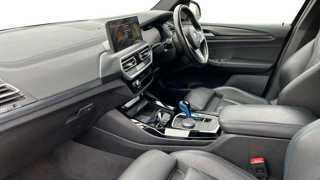 BMW iX3 210Kw M Sport Pro 80Kwh 2022 Black #5
