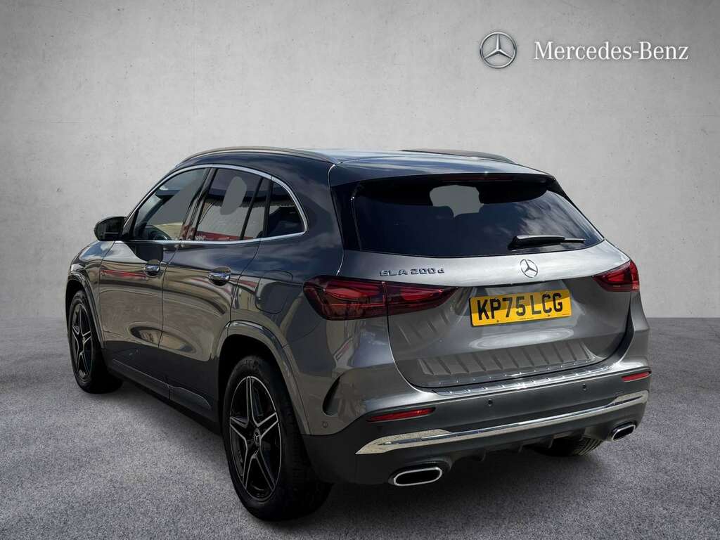 Mercedes-Benz GLA Class 200D Amg Line Executive 2025 KP75LCG Grey #2