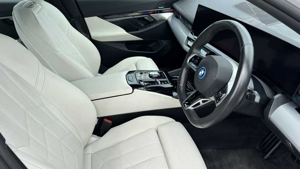 BMW i5 250Kw Edrive40 M Sport 84Kwh 2024 White #4