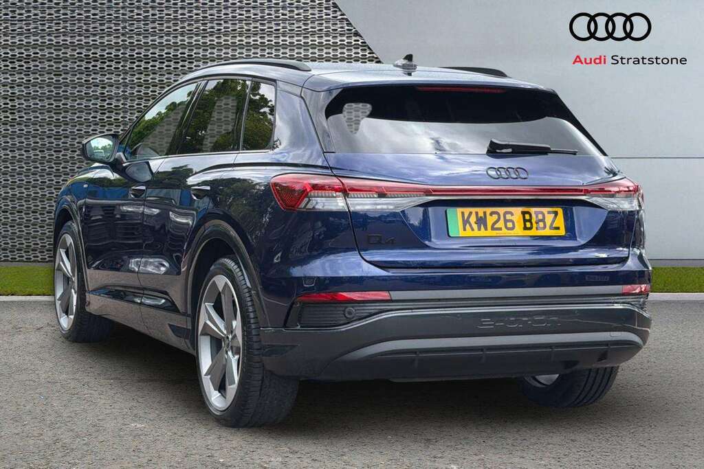 Audi Q4 E Tron 210Kw 45 82Kwh Black Edition 2026 KW26BBZ  #3