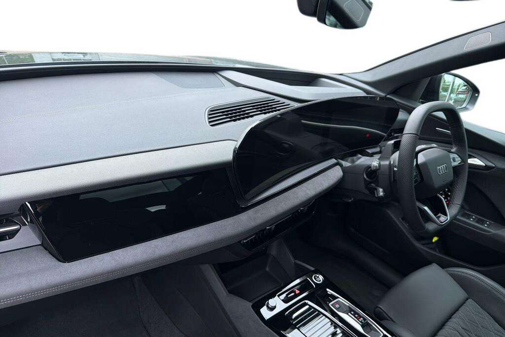 Audi Q6 E-Tron 225Kw Performance 100Kwh Black Edition 20 Black #2