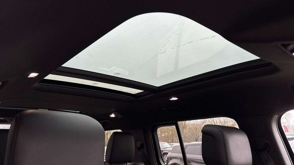 Land Rover Defender 130 X-dynamic Hse Grey #20