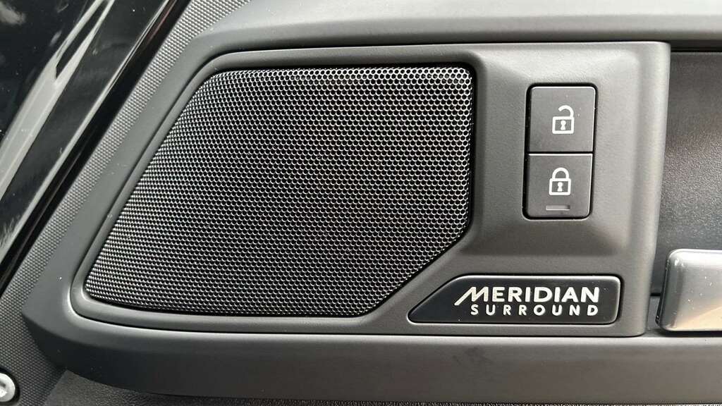 Land Rover Defender 130 X-dynamic Hse Grey #22