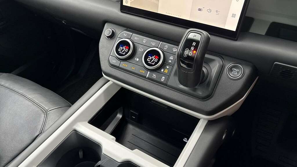 Land Rover Defender 130 X-dynamic Hse Grey #12