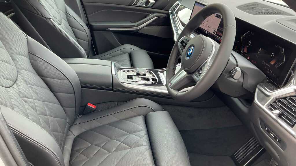 BMW X5 Xdrive50e M Sport 2026 YF26AYG White #2