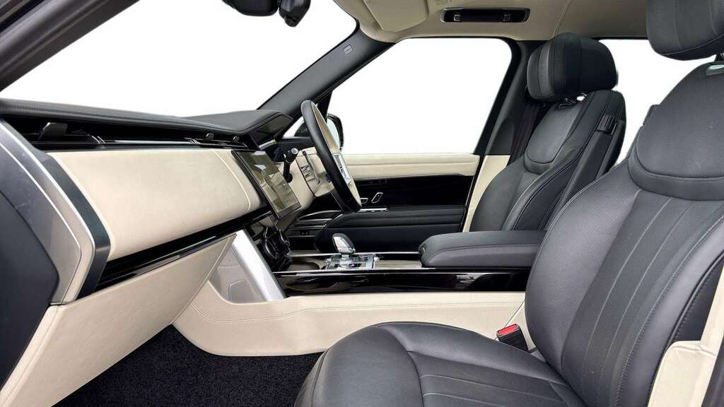 Land Rover Range Rover 4.4 P530 V8 2022 Grey #2