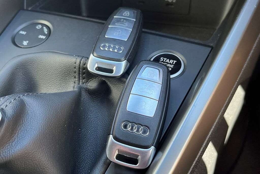 Audi A3 2.5 Rs 3 Tfsi Quattro Carbon Black 395 Bhp Black #25