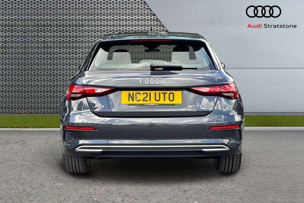 Audi A3 Sport 40 Tfsi E 204 Ps S Tronic Silver #7
