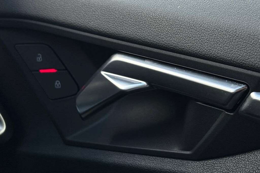 Audi A3 Sport 40 Tfsi E 204 Ps S Tronic Silver #24