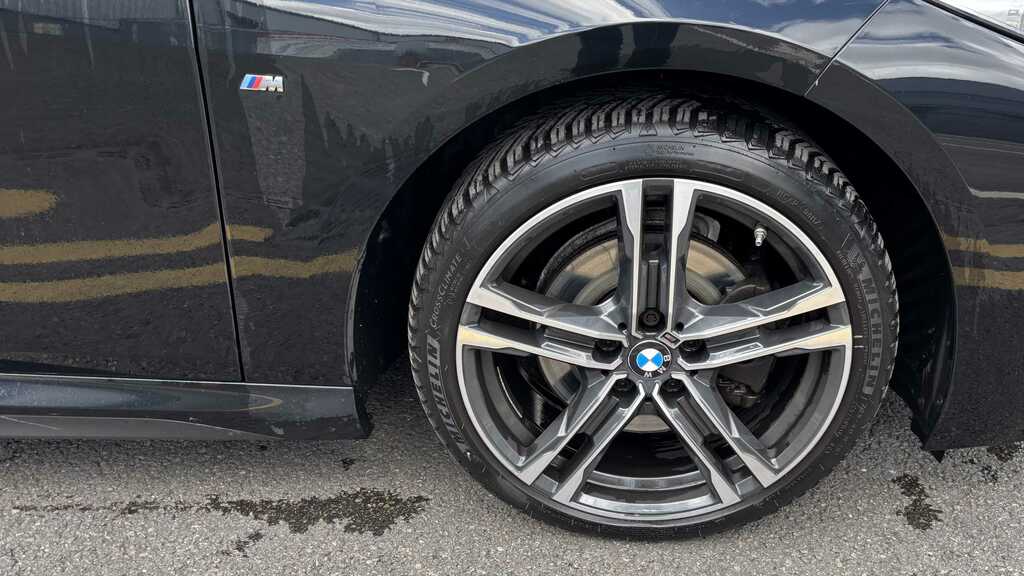BMW 2 Series 218I 136 M Sport Dct 2021 Black #4
