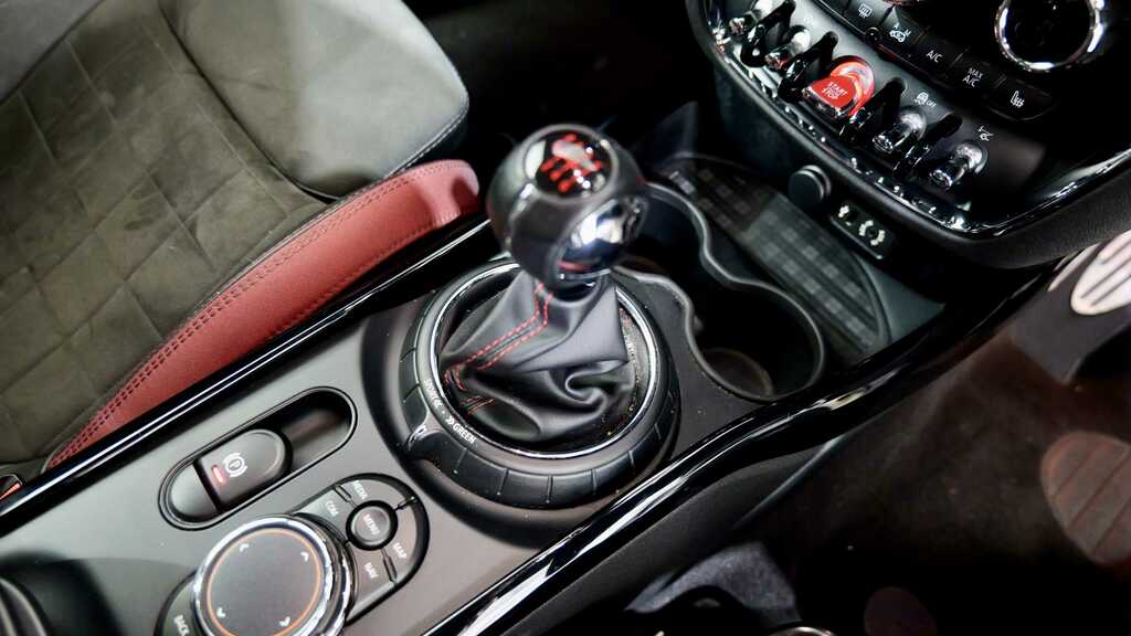 Mini Clubman Cooper Red #35