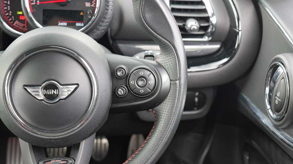 Mini Clubman Cooper Red #26