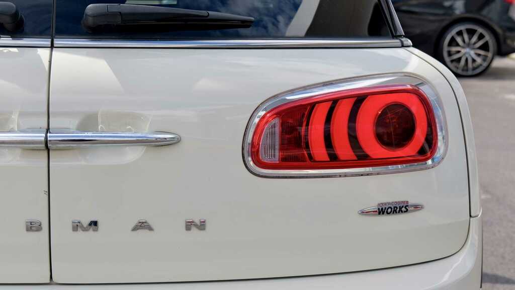 Mini Clubman Cooper Red #19