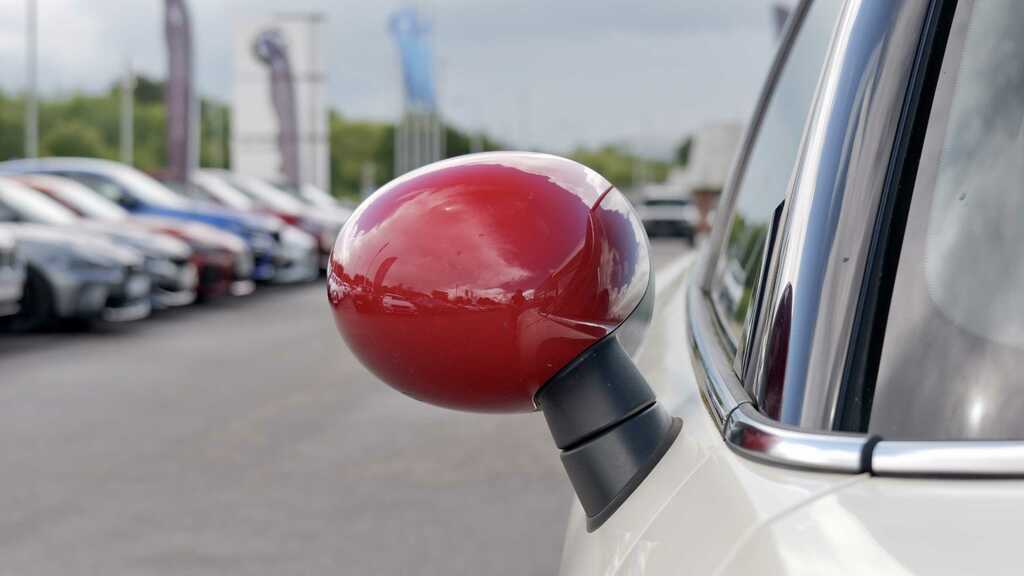 Mini Clubman Cooper Red #21