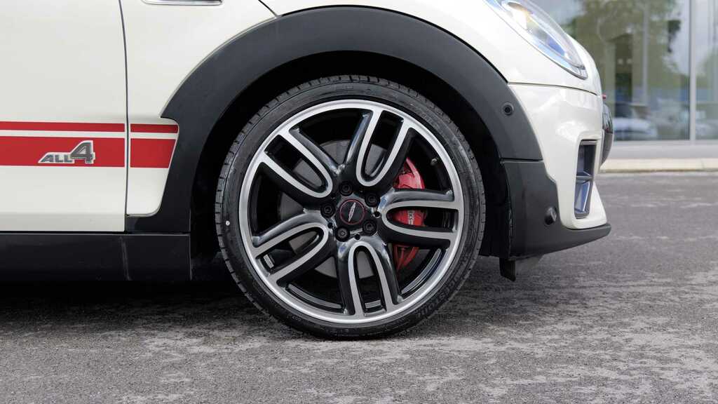 Mini Clubman Cooper Red #14