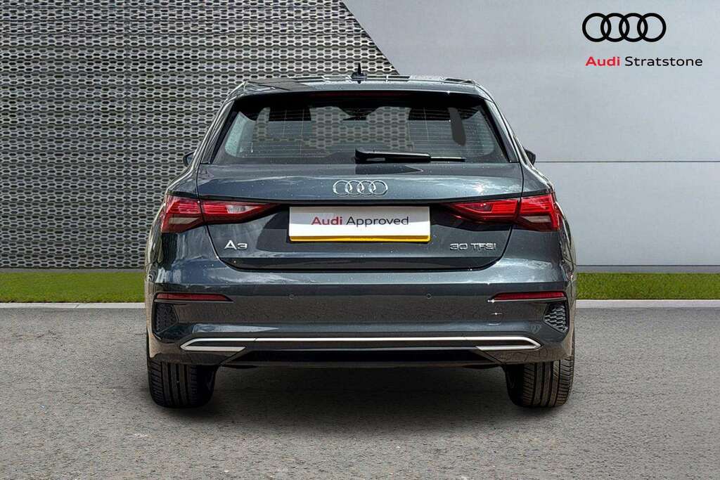 Audi A3 30 Tfsi Sport 2023 BM23OAE Grey #5