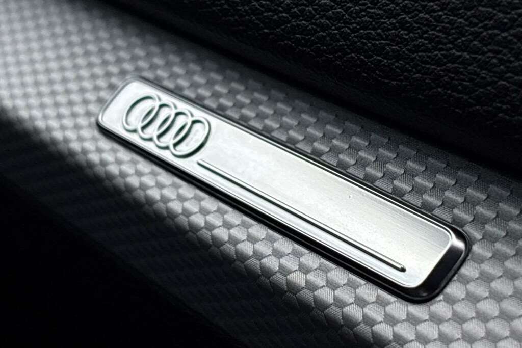 Audi Q2 Q2 Sport 30 Tfsi Grey #32