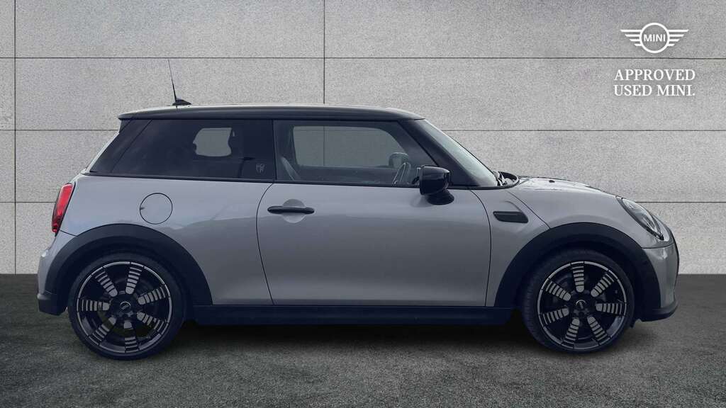 Mini Hatch 1.5 Cooper Exclusive Premium Plus 2023 YD23JPE Silver #2