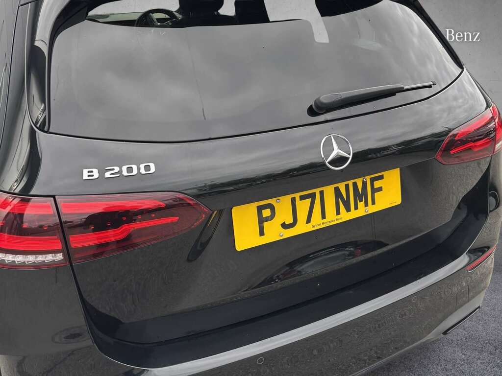 Mercedes-Benz B Class B180 Amg Line Premium Plus Grey #11