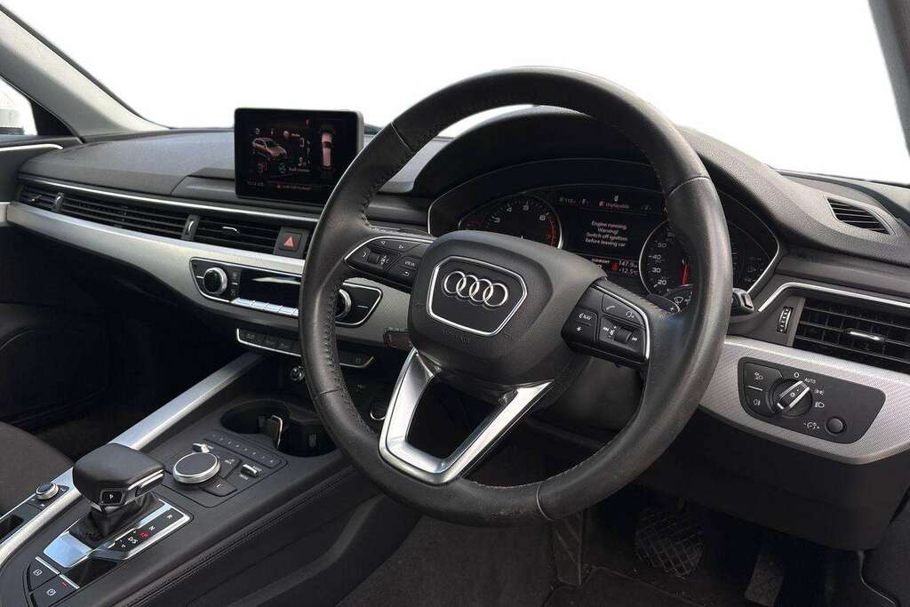 Audi A4 35 Tfsi Se S Tronic 2019 White #6