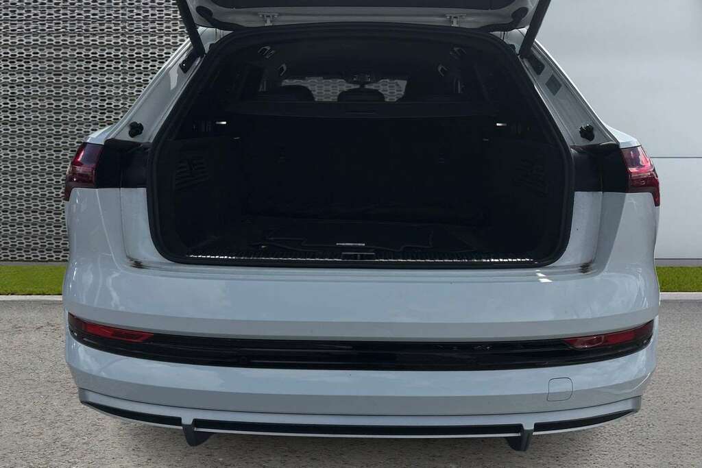 Audi E-tron 50 S Line Sportback Quattro 71.2Kwh Blue #13