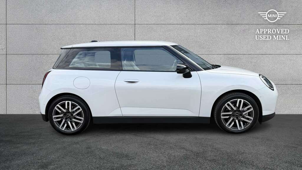 Mini Hatch 160Kw Se Classic 54Kwh 2025 FD25WDX White #3