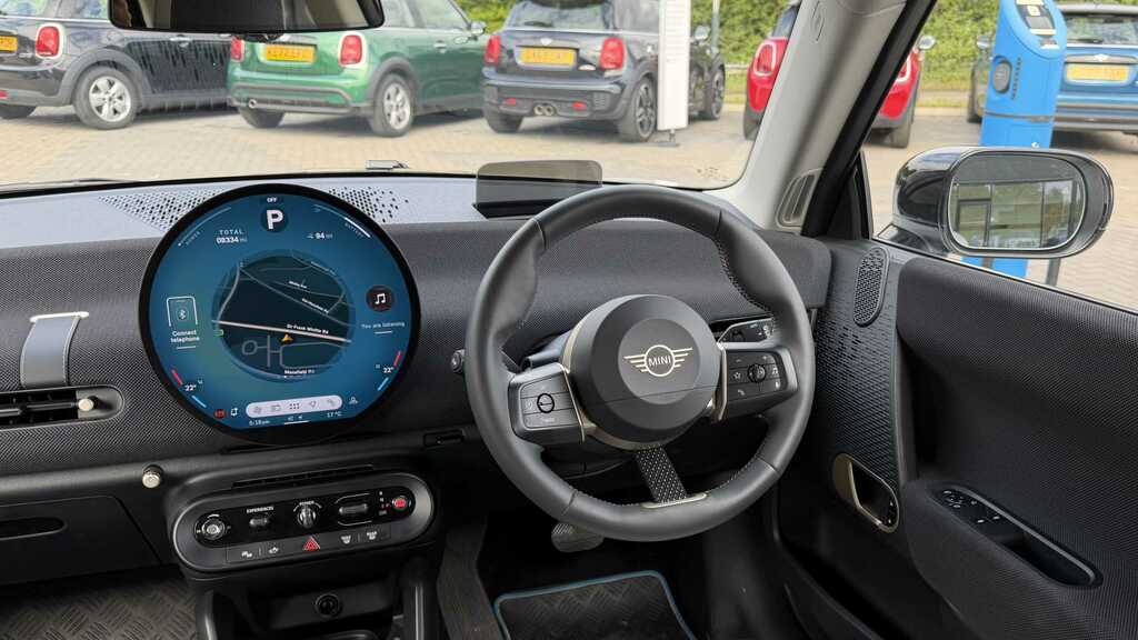 Mini Hatch 160Kw Se Classic 54Kwh 2025 FD25WDX White #4