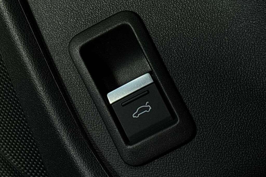 Audi Q4 E Tron 40 S Line Suv 82Kwh 204 Ps Black #23