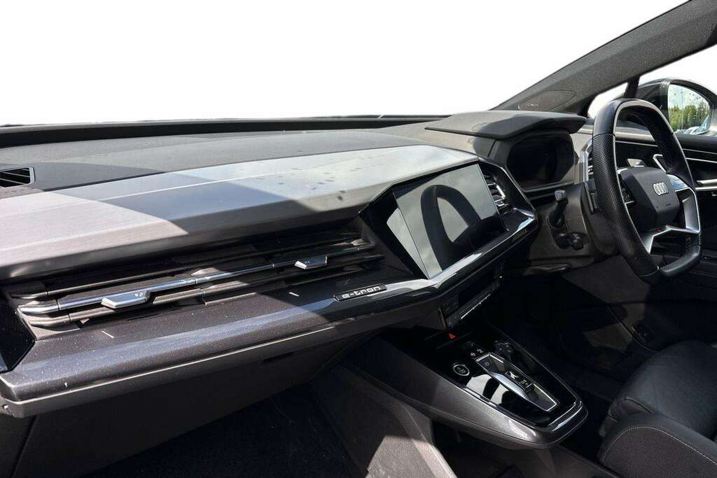 Audi Q4 E Tron 150Kw 40 82.77Kwh Edition 1 2022 Blue