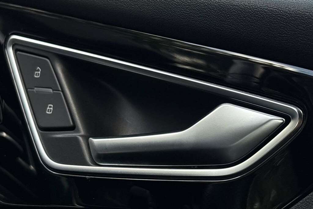 Audi Q4 E Tron 40 S Line Suv 82Kwh 204 Ps Black #19