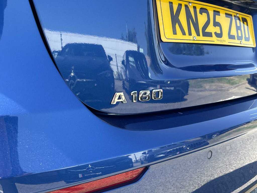 Mercedes-Benz A Class A180 Amg Line Premium Plus 2025 KN25ZBD Blue #3