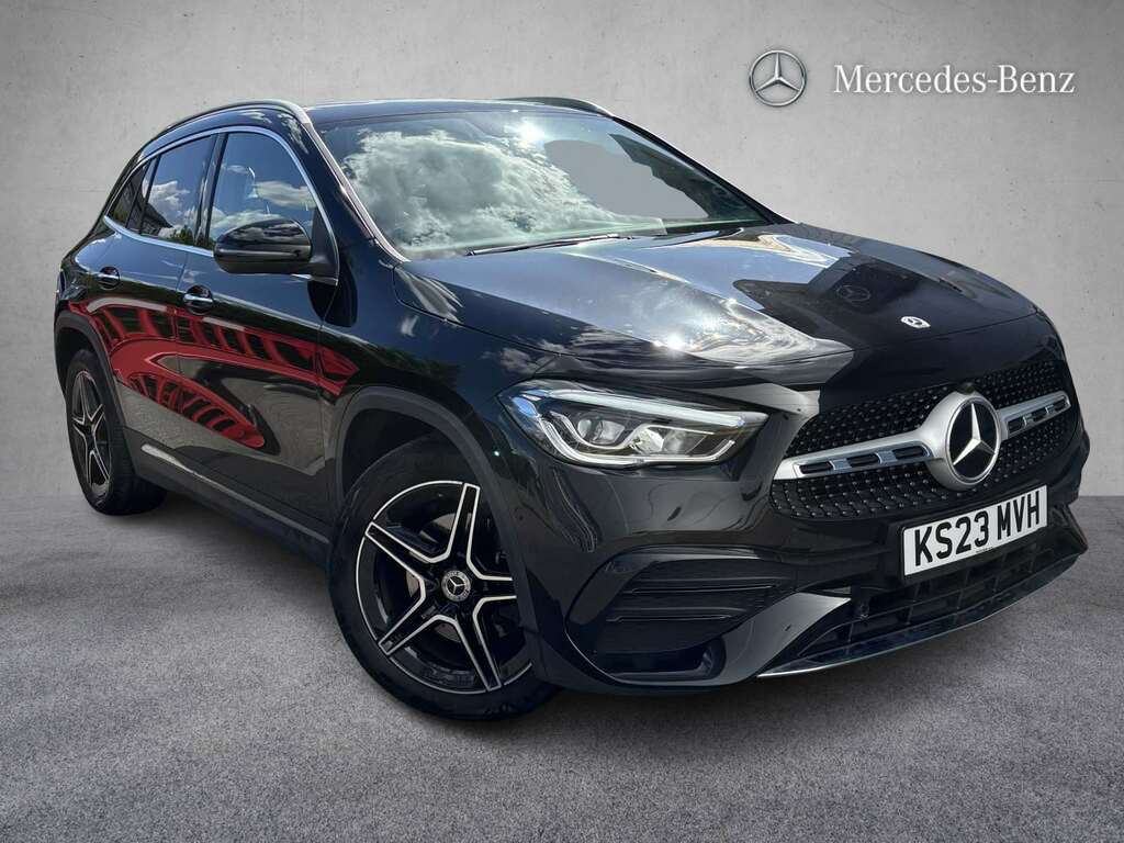 Mercedes-Benz GLA Class 1.3L Gla 200 Amg Line Executive 161 Bhp Blue #1