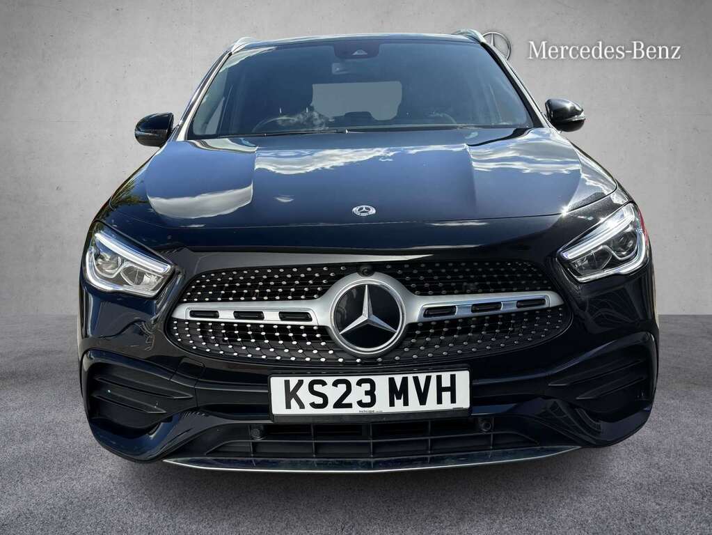 Mercedes-Benz GLA Class 1.3L Gla 200 Amg Line Executive 161 Bhp Blue #2