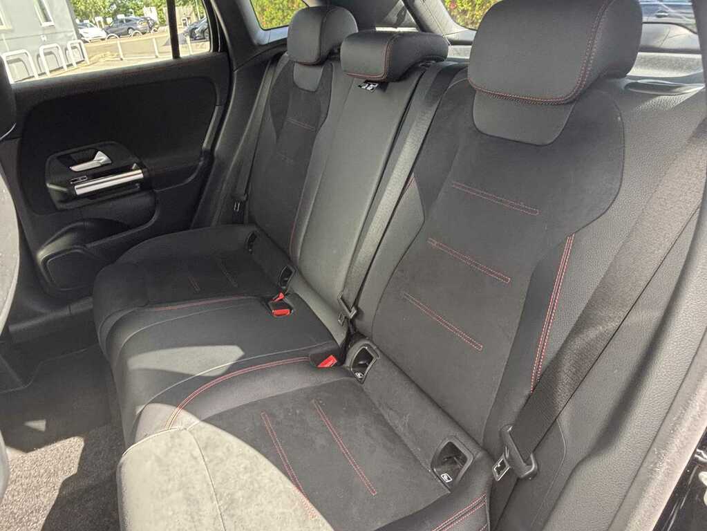 Mercedes-Benz GLA Class 1.3L Gla 200 Amg Line Executive 161 Bhp Blue #13