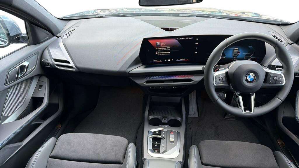 BMW 1 Series 120 M Sport Step 2026 YJ26UGD #5