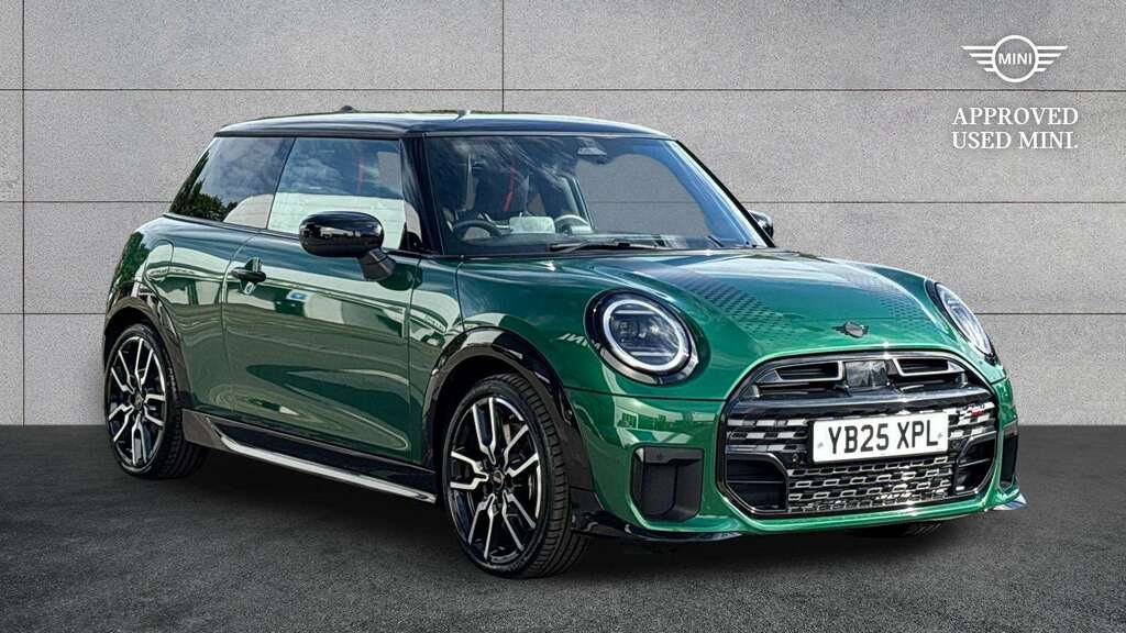 Mini Hatch 135Kw E Exclusive Level 1 41Kwh 2025 Black #1
