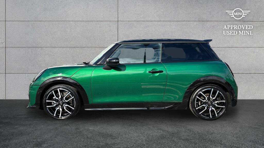 Mini Hatch 135Kw E Exclusive Level 1 41Kwh 2025 Black #4