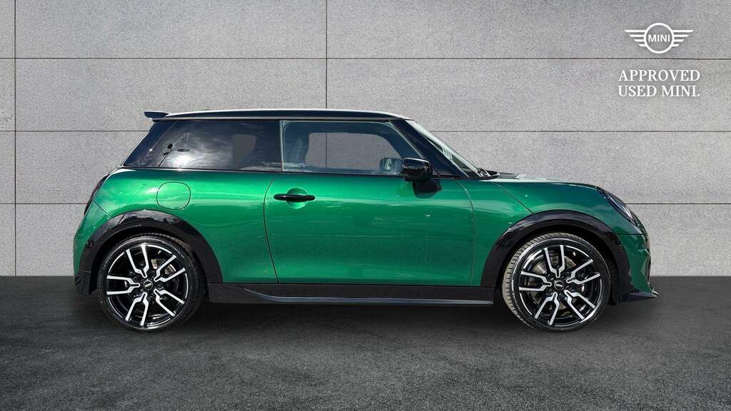 Mini Hatch 135Kw E Exclusive Level 1 41Kwh 2025 Black #3