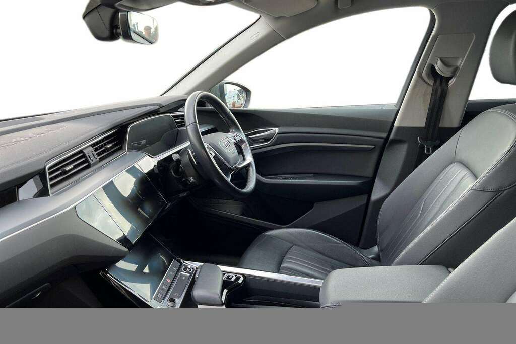Audi Q8 e tron Sport 55 E-tron Quattro 300,00 Kw White #10