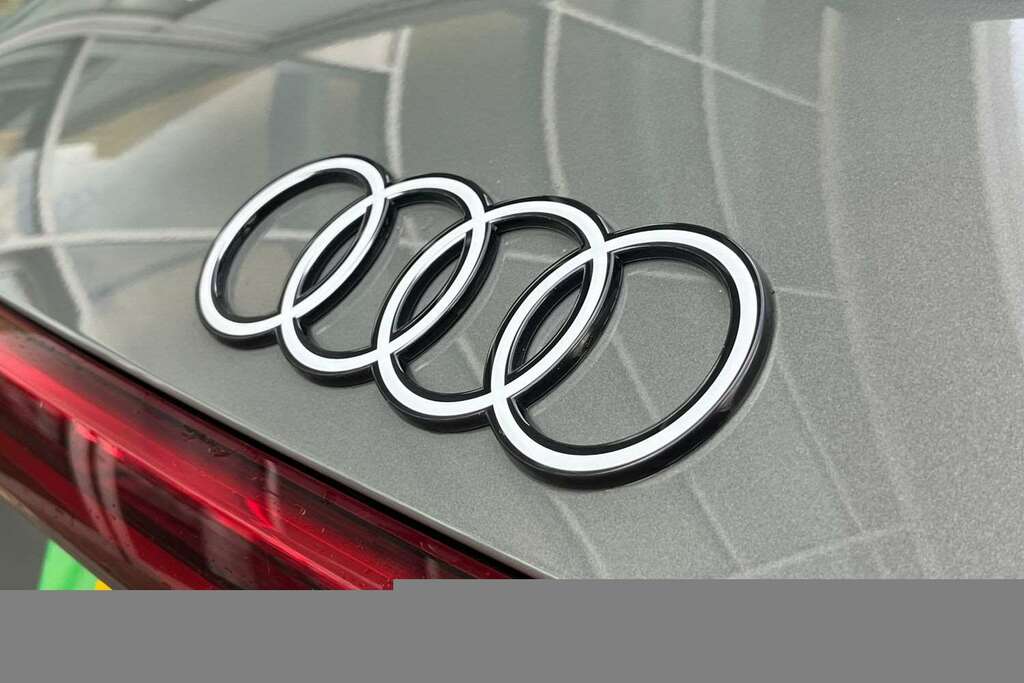 Audi Q8 e tron Sport 55 E-tron Quattro 300,00 Kw White #21