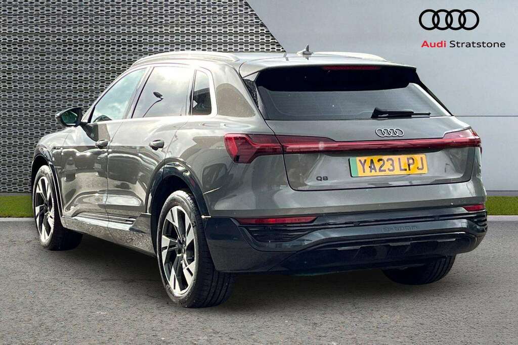 Audi Q8 e tron 250Kw 50 Quattro 95Kwh Sport 2023 Grey #2