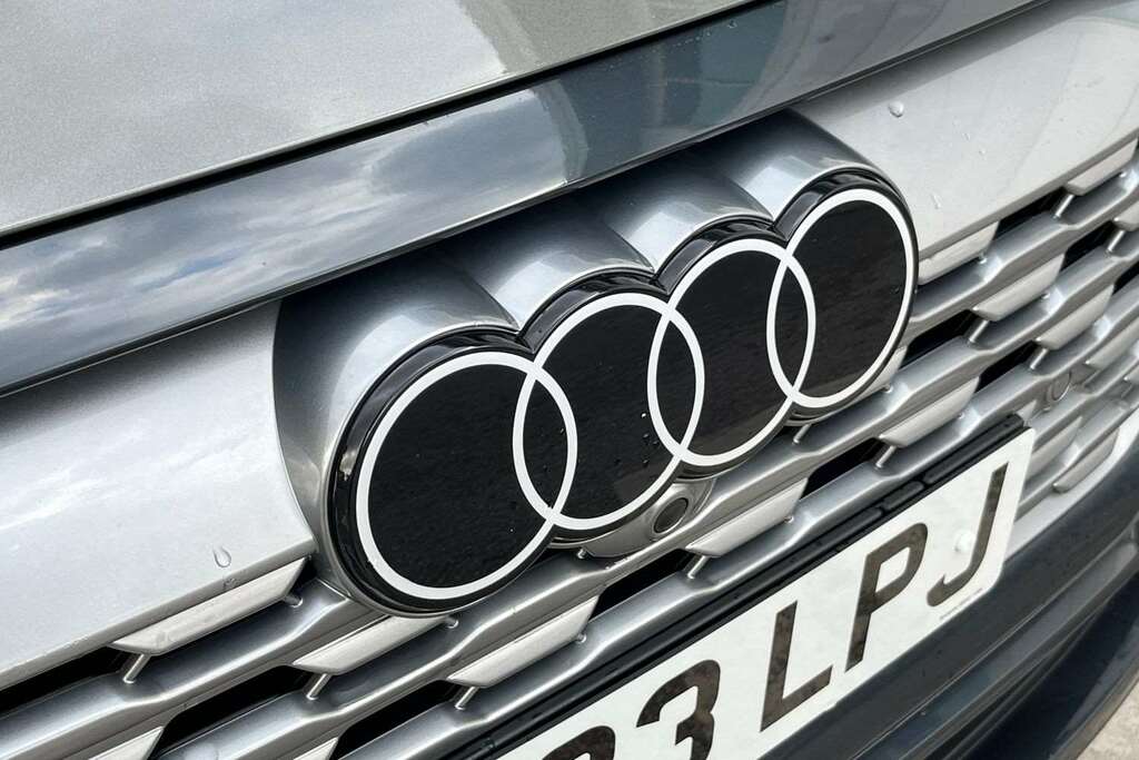 Audi Q8 e tron 250Kw 50 Quattro 95Kwh Sport 2023 Grey #6