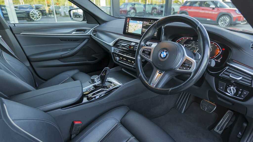 BMW 5 Series 520D Mht M Sport Step 2023 Black #6