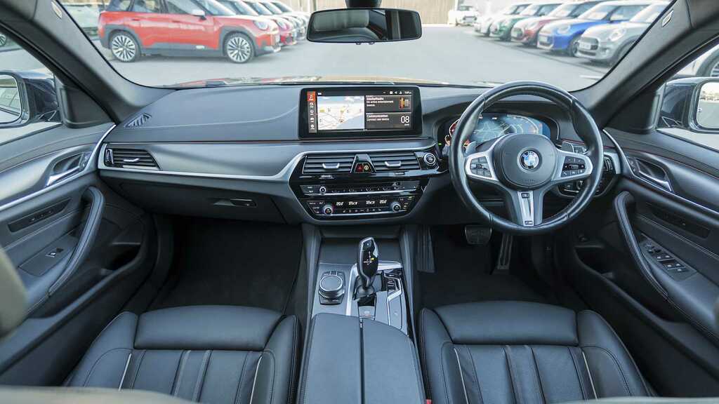 BMW 5 Series 520D Mht M Sport Step 2023 Black #4