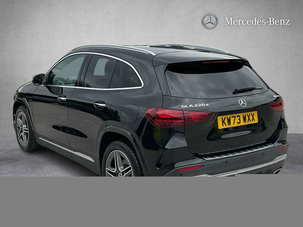 Mercedes-Benz GLA Class 220D 4Matic Amg Line Premium 2023 Black #6