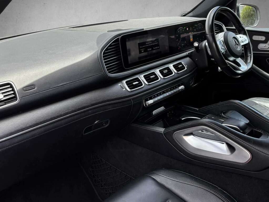 Mercedes-Benz GLE Class 300D 4Matic Amg Line 9G-tronic 2020 Silver