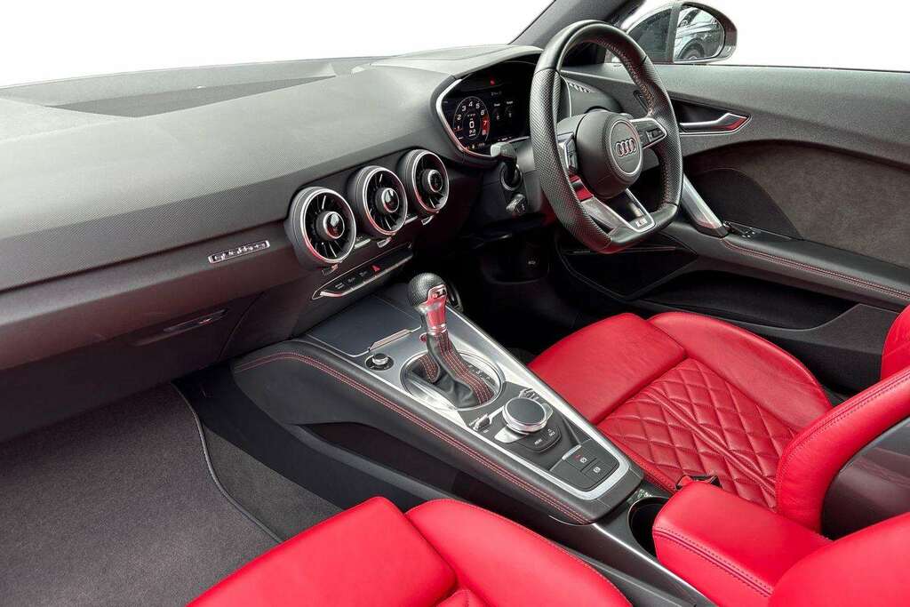 Audi TTS 50 Tfsi 320 Quattro Tts Black Ed S Tronic 2021 Red #2