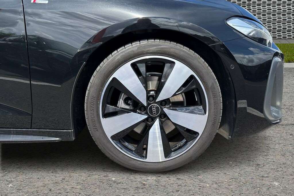 Audi A5 2.0 Tfsi 204 S Line S Tronic 2025 Black #3