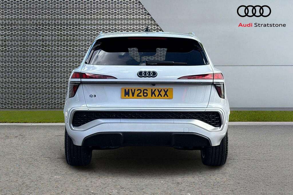 Audi Q3 1.5 Tfsi S Line S Tronic 2026 White #5